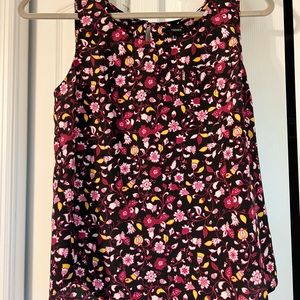 Women’s floral top